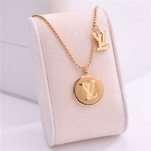 New Love gold tone necklace